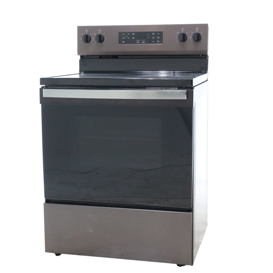 Whirlpool Black Stainless 30-inch Electric Range with Steam Clean with 2 FlexHeat™ Dual Radiant Elements - Open Box