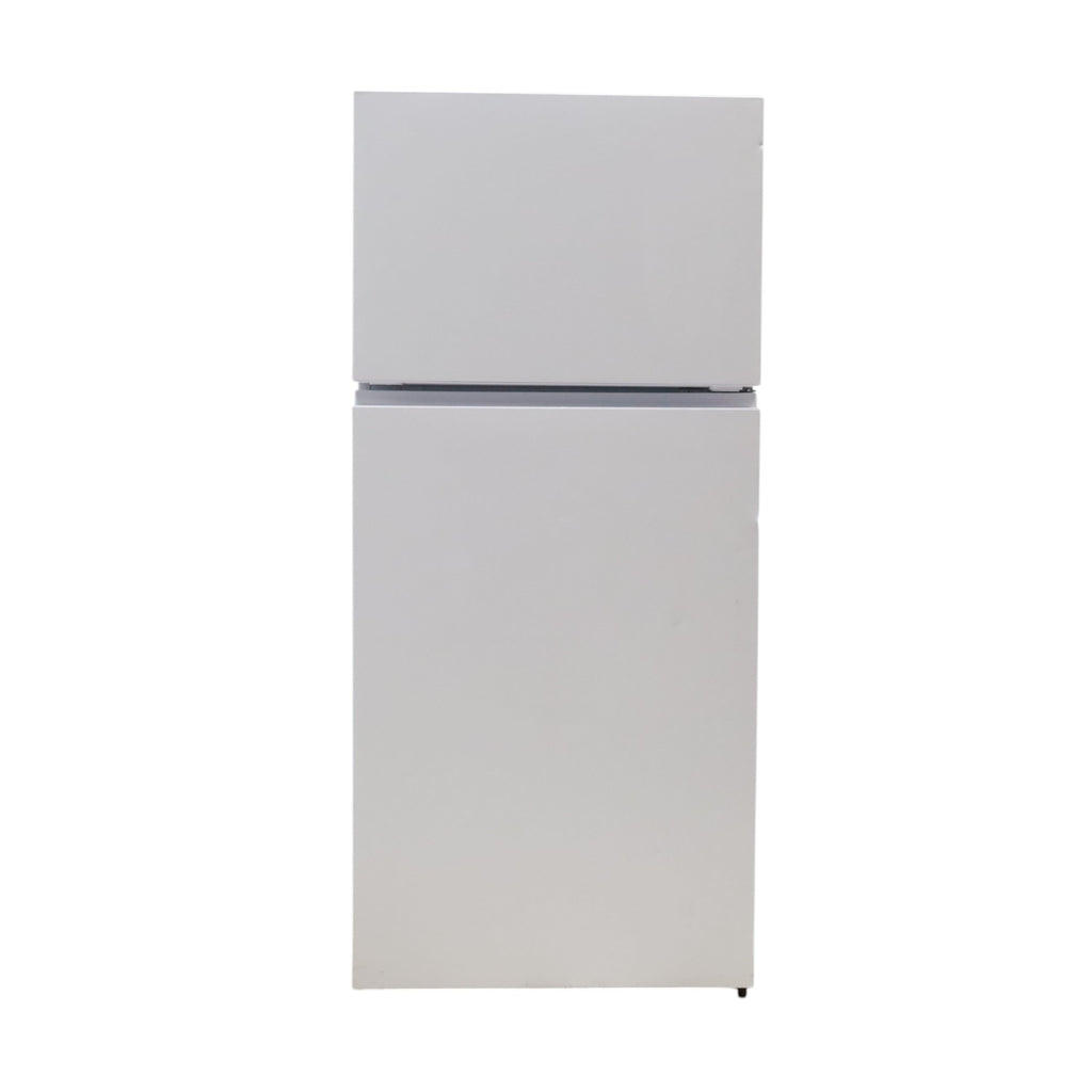 Pictures of 30" Wide Hisense White 18-cu ft Top-Freezer Refrigerator with Adjustable gallon-size door bins - Scratch & Dent - Moderate - Neu Appliance Outlet - Discount Appliance Outlet in Austin, Tx