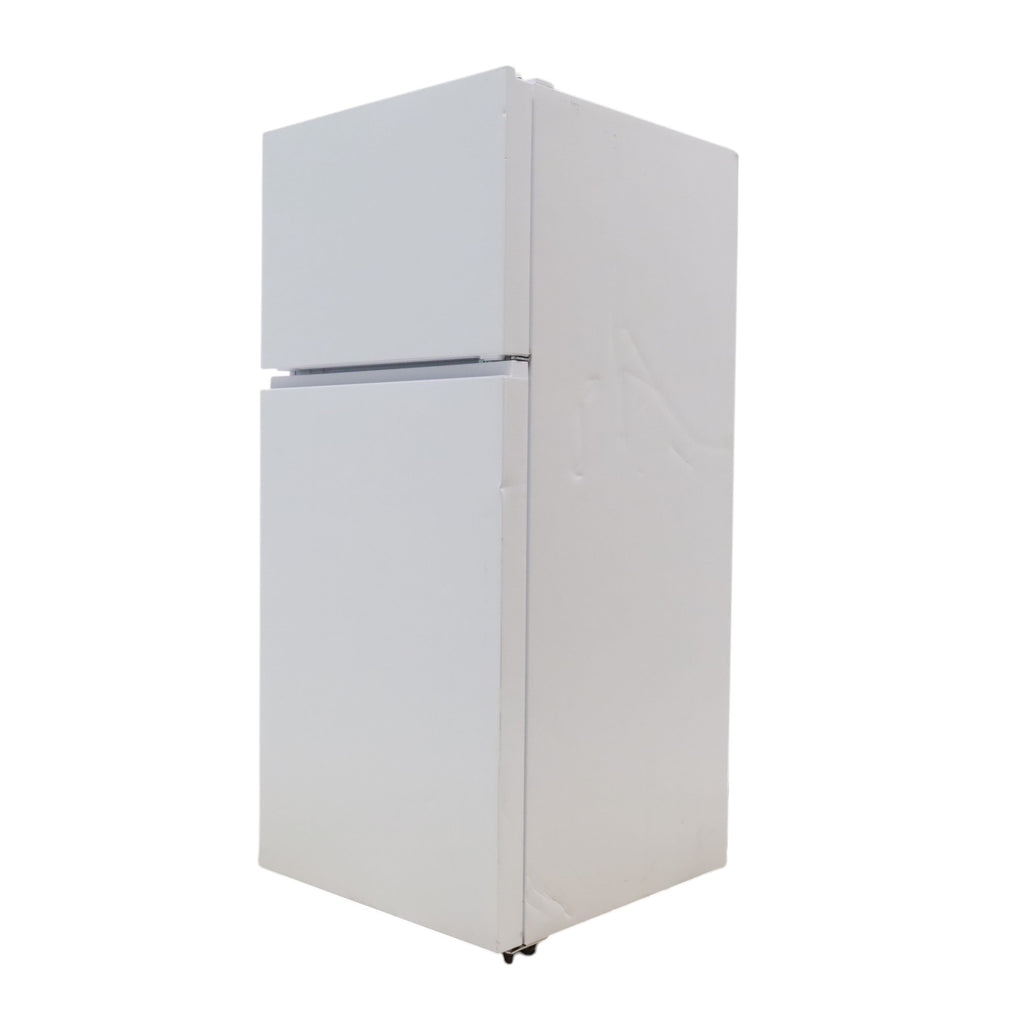 Pictures of 30" Wide Hisense White 18-cu ft Top-Freezer Refrigerator with Adjustable gallon-size door bins - Scratch & Dent - Moderate - Neu Appliance Outlet - Discount Appliance Outlet in Austin, Tx