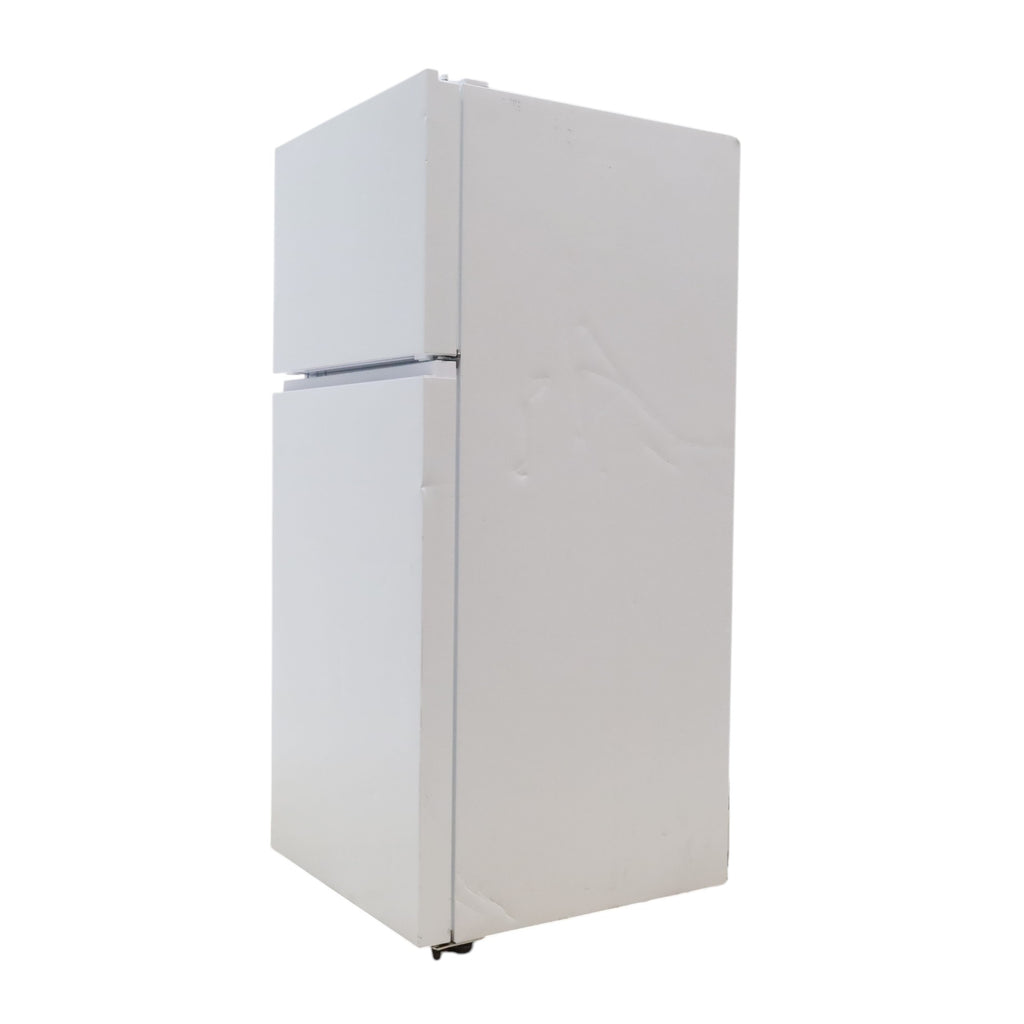 Pictures of 30" Wide Hisense White 18-cu ft Top-Freezer Refrigerator with Adjustable gallon-size door bins - Scratch & Dent - Moderate - Neu Appliance Outlet - Discount Appliance Outlet in Austin, Tx