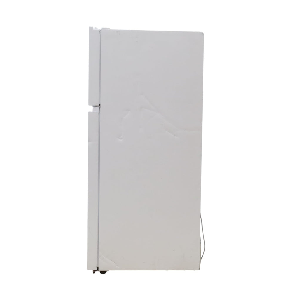 Pictures of 30" Wide Hisense White 18-cu ft Top-Freezer Refrigerator with Adjustable gallon-size door bins - Scratch & Dent - Moderate - Neu Appliance Outlet - Discount Appliance Outlet in Austin, Tx