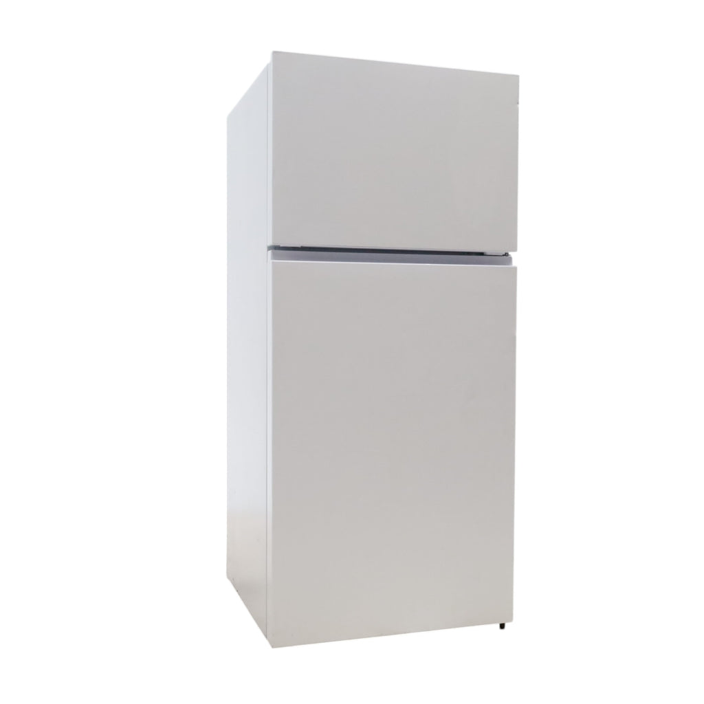 30" Wide Hisense White 18-cu ft Top-Freezer Refrigerator with Adjustable gallon-size door bins - Scratch & Dent - Moderate