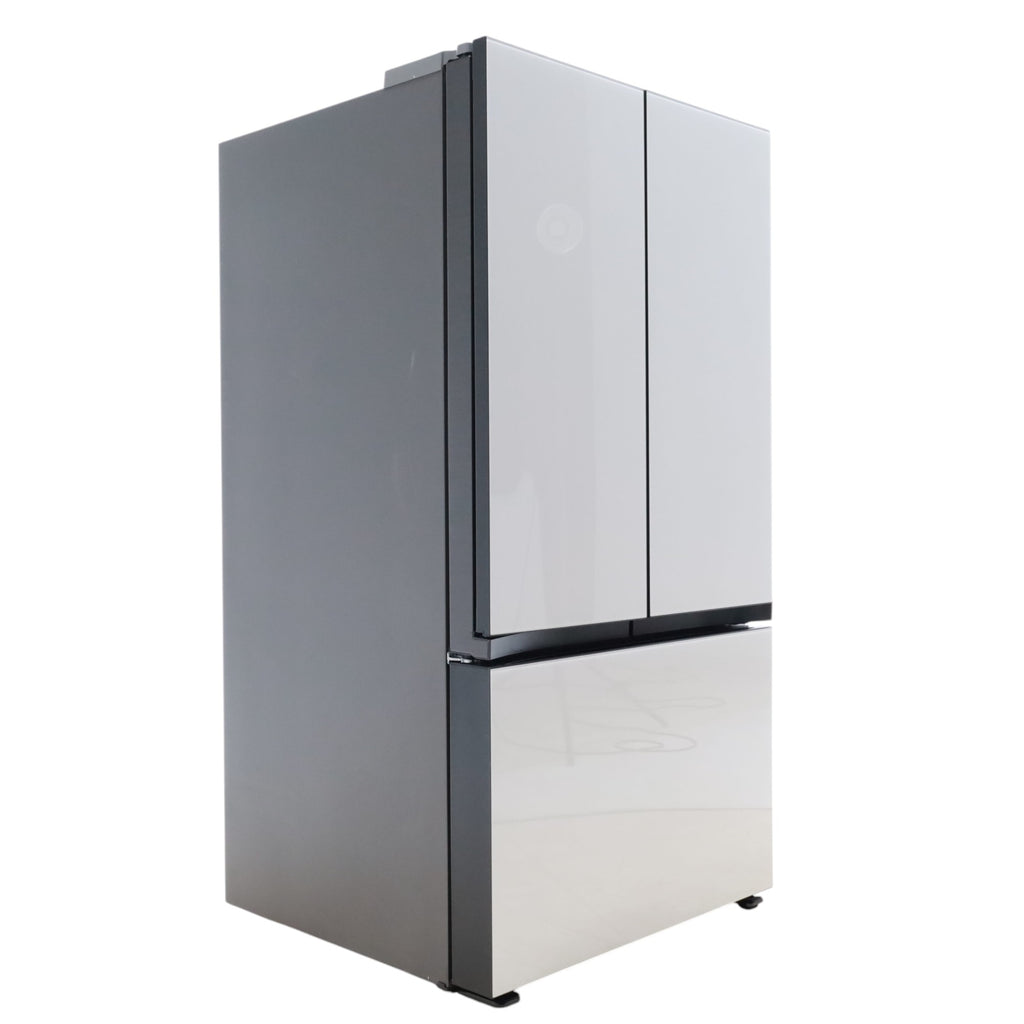 Pictures of Samsung Bespoke 3-Door French Door Refrigerator (30 cu. ft.) with Beverage Center™ in White Glass - Open Box - Neu Appliance Outlet - Discount Appliance Outlet in Austin, Tx