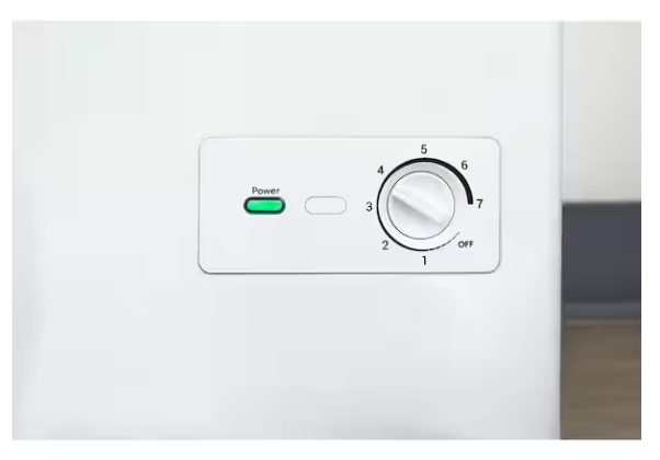 Vissani 6.9 cu. ft. Manual Defrost Chest Freezer in White, Garage Ready with LED Light Type SA321 - DCM7QRWW - Open Box