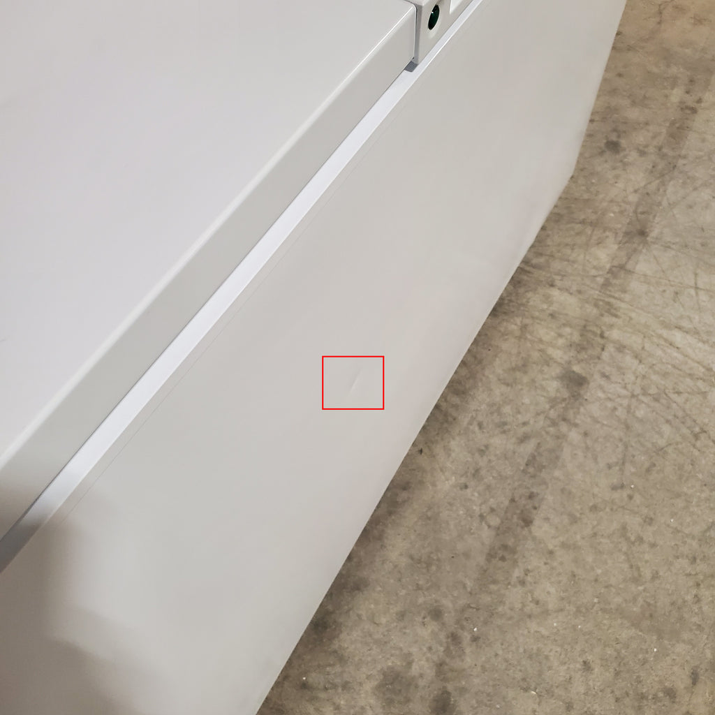 Pictures of Frigidaire 15 Cu. Ft. Garage Ready Chest Freezer 25SD037 - FFCL1542AW - Scratch & Dent (Minor) - Neu Appliance Outlet - Discount Appliance Outlet in Austin, Tx