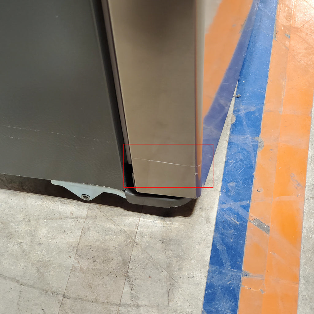 Pictures of Frigidaire 31" Wide 18 Cu. Ft. Counter-Depth French Door Refrigerator 3SD942 - FRFG1723AV - Scratch & Dent (Minor) - Neu Appliance Outlet - Discount Appliance Outlet in Austin, Tx
