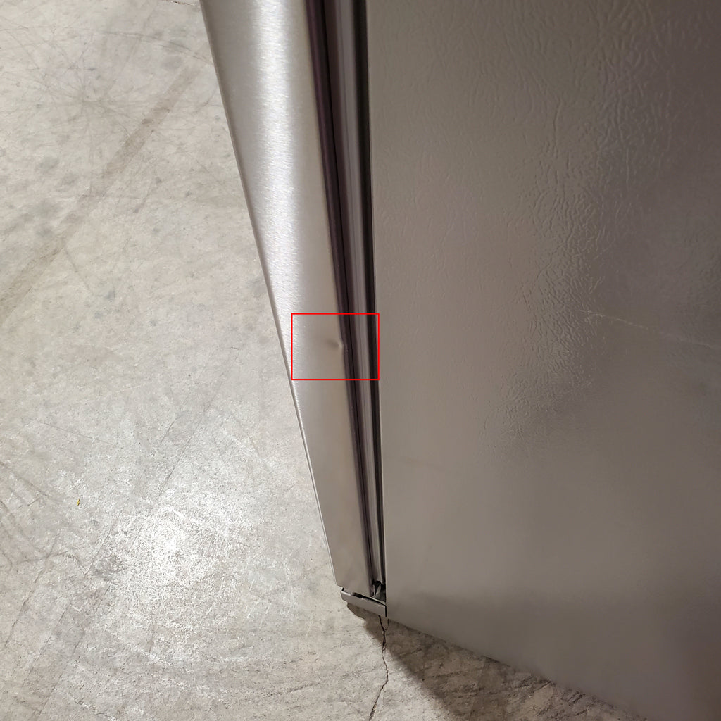 Whirlpool 24 cu ft Capacity Side By Side Refrigerator with Ice and Water Dispenser in Fingerprint Resistant Stainless Steel 24SD46 - WRS315SDHZ - Scratch & Dent (Minor)