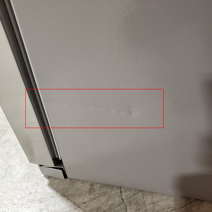 Frigidaire 33" Wide 22.3 cu. ft. ENERGY STAR Side by Side Refrigerator Stainless Steel with Exterior Water and Ice Dispenser 3SD1086 - FRSS2323AS - Scratch & Dent (Minor)