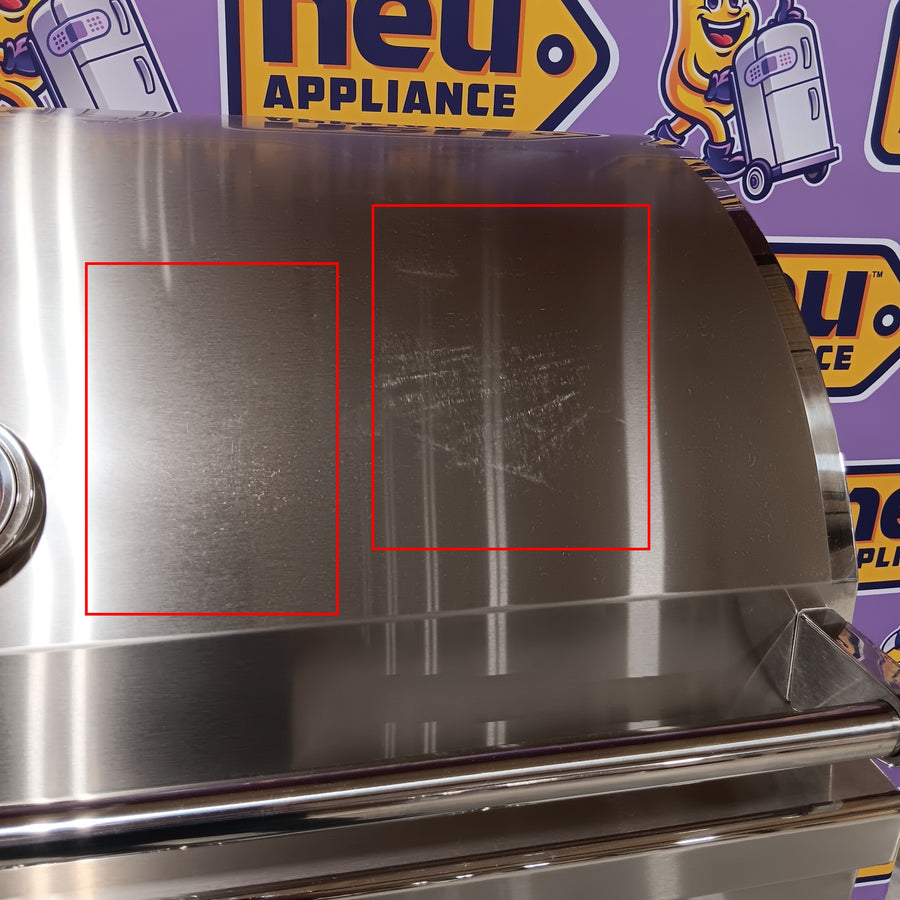 Coyote 36 Inch Built-In Grill with 3 Infinity Burners™, RapidSear™ Infrared Burner, 875 sq. in. Cooking Surface, Interior Grill Lighting, LED Illuminated Knobs, and Integrated Wind Guard C2SL36NG - Scratch & Dent (Moderate)