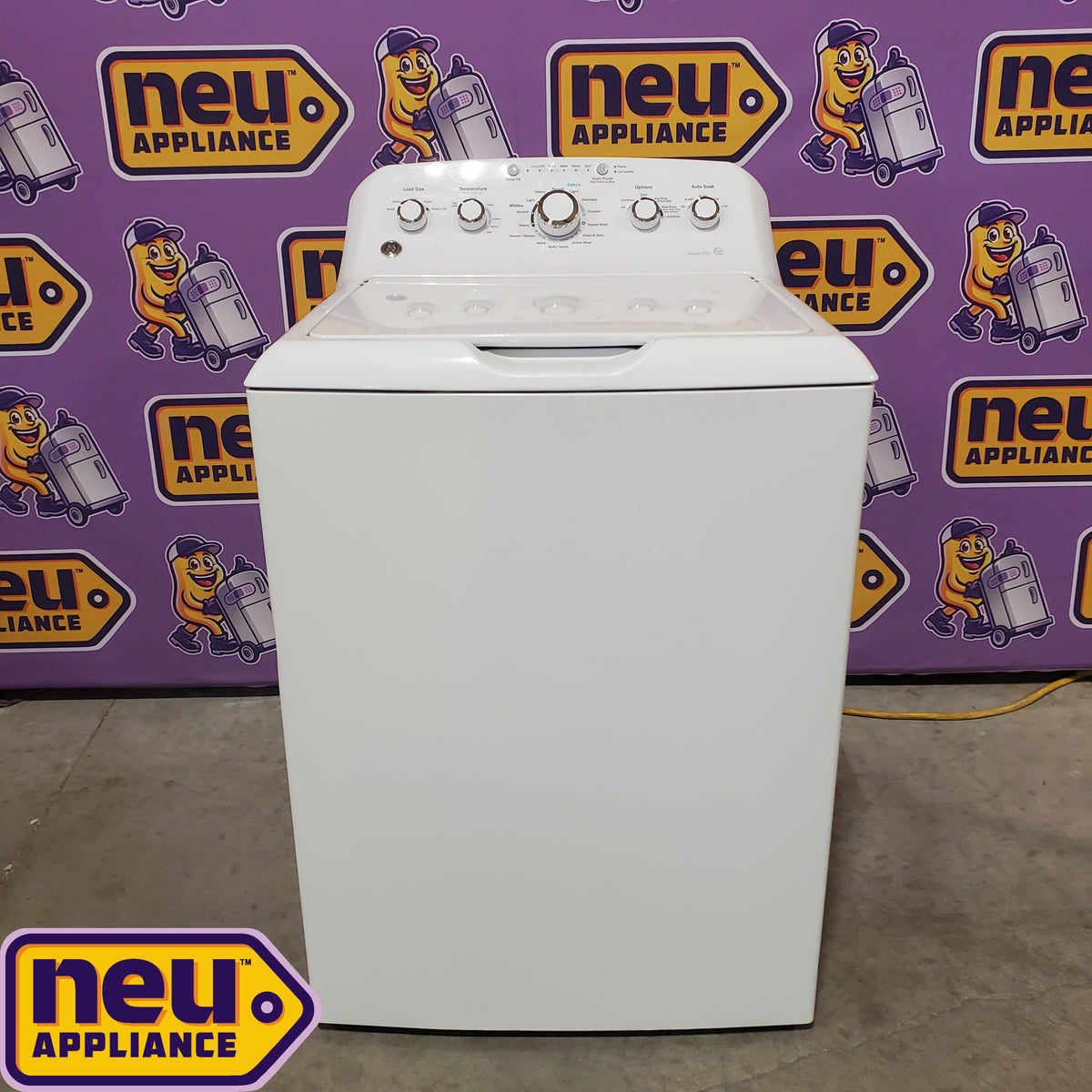 GE® 4.5 cu. ft. Capacity Washer with Stainless Steel Basket in White GTW485ASJWS - Certified Refurbished