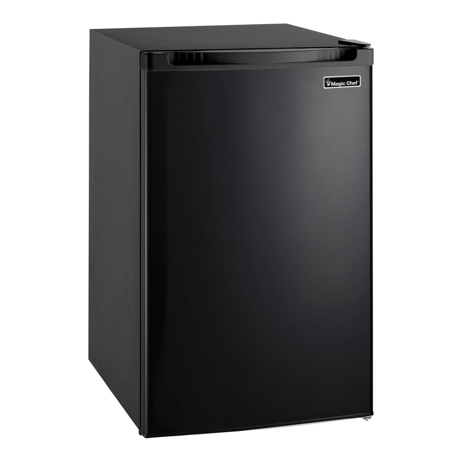 Magic Chef 4.4. cu. ft. Mini Refrigerator in White 251312SD1039 - MCBR440W - Scratch & Dent (Minor)