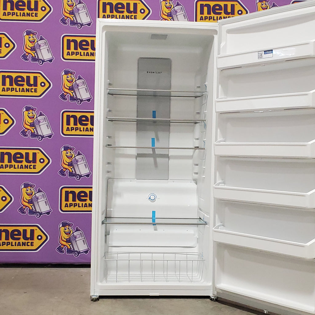 Frigidaire 20 Cu. Ft. Garage Ready Upright Freezer in White 3SD842 - FRUF2020AW - Scratch & Dent (Minor)