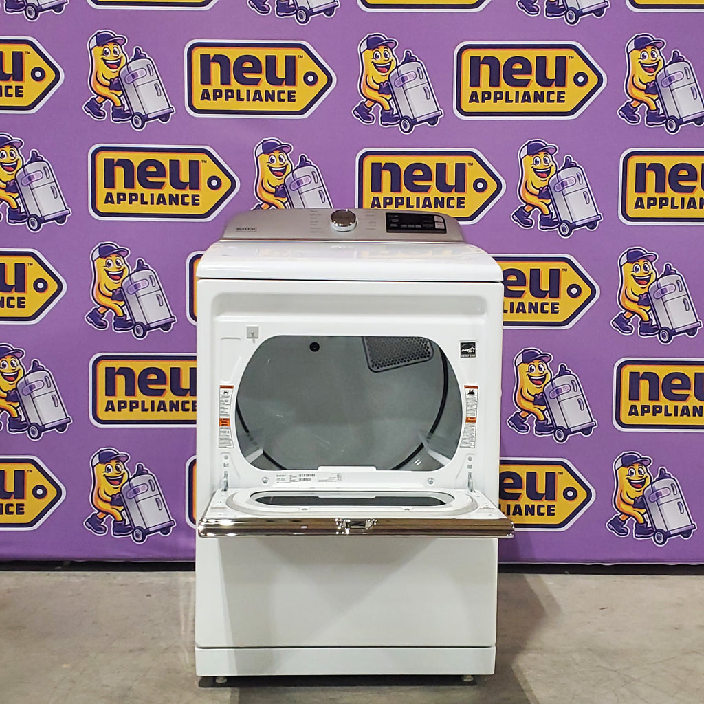 Pictures of Maytag 4.7 cu. ft. Smart Top Load Washing Machine with Deep Fill Option MVW6230HW - Scratch & Dent (Minor) and Maytag 7.4 cu. ft. Electric Steam Dryer with Extra Power Button 16076 - MED7230HW - Scratch & Dent (Minor) - Neu Appliance Outlet - Discount Appliance Outlet in Austin, Tx