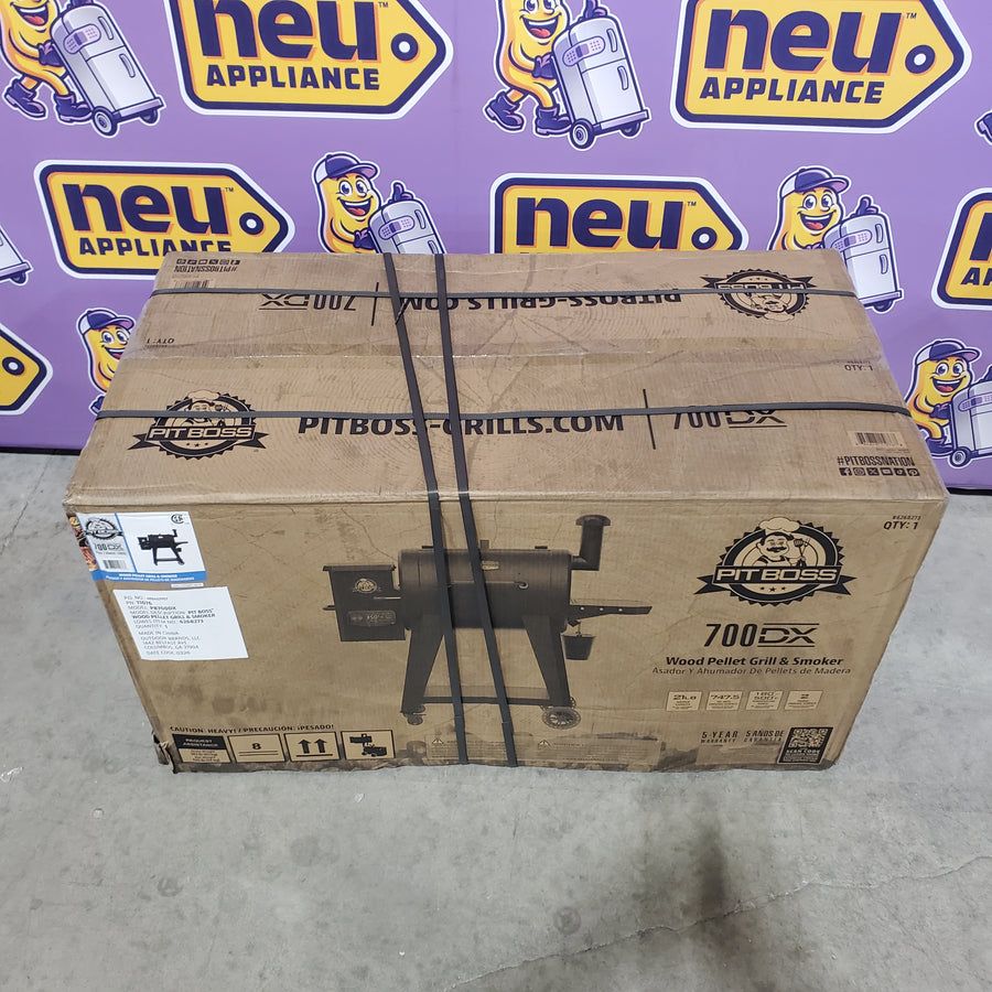 Pit Boss 700 DX Series 740-Sq. in Black Pellet Grill PB700DX - Open Box