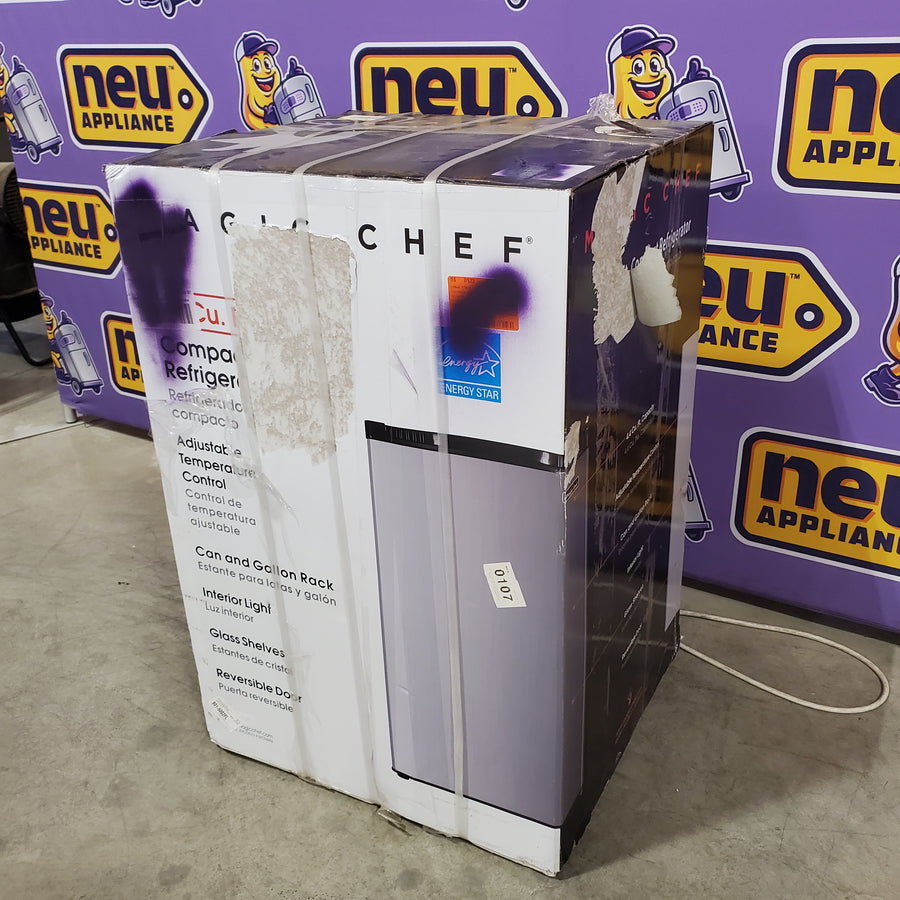 Magic Chef 4.4 cu. ft. Compact Mini Refrigerator in Stainless Look MCR44SE - New in Box
