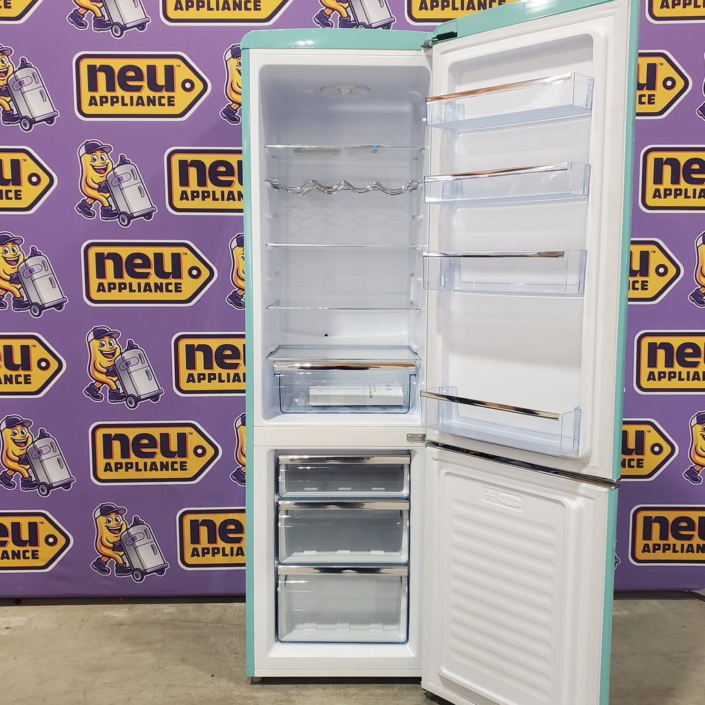 Unique 275 Litre White12/24 DC Refrigerator/Freezer 25133SD430 - UGP-275L - Scratch & Dent (Minor)