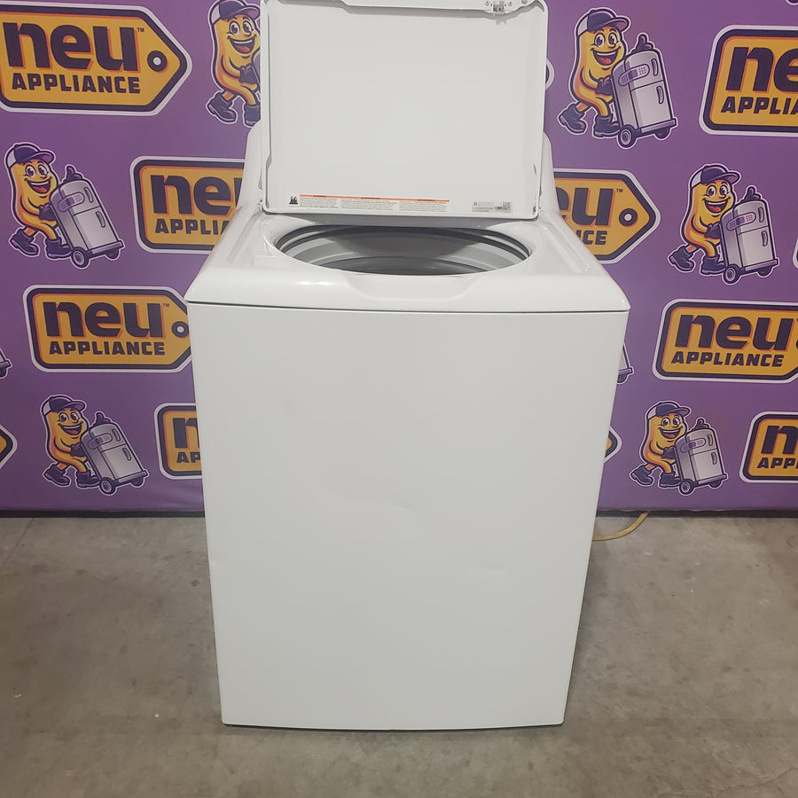 GE High Efficiency Agitator Medium 4.2-cu ft Top-Load Washer in White GTW485ASJWS - Certified Refurbished and GE White Electric 7.2 Cu. Ft. Dryer with Aluminized Alloy Drum 16291 - GTD45EASJWS - Certified Refurbished