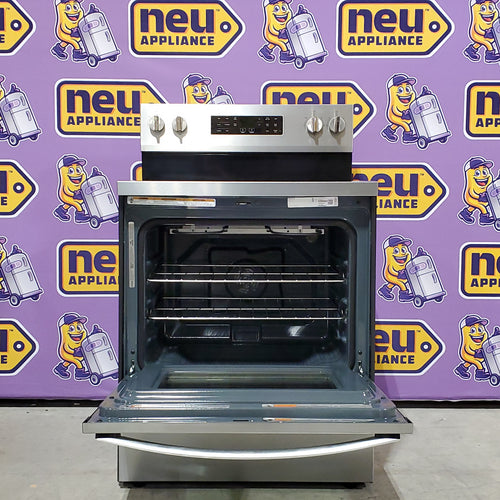 Whirlpool Energy Star Electric Range with Air Cooking Technology, No Preheat Air Fry, Air Baking and Self Clean 5SD180 - WFES5030RZ - Scratch & Dent (Minor)