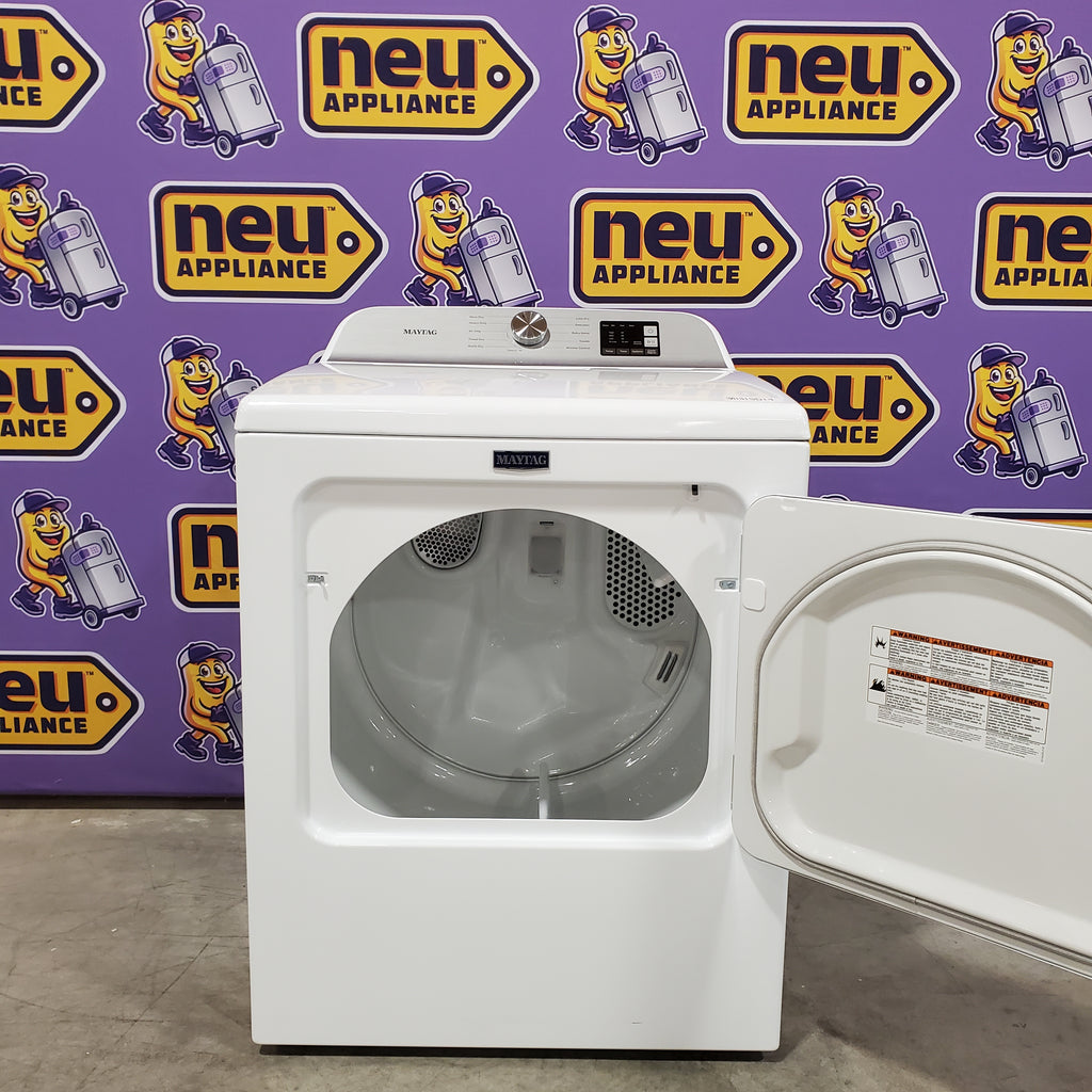 Pictures of Maytag Top Load 4.8 cu ft Washer with Deep Fill and Slow-Close Glass Lid MVW6200KW - Scratch & Dent (Minor) and Maytag 7.0 cu ft Electric Dryer with Moisture Sensing and Quick Dry Cycle 16161 - MED6200KW - Scratch & Dent (Minor) - Neu Appliance Outlet - Discount Appliance Outlet in Austin, Tx
