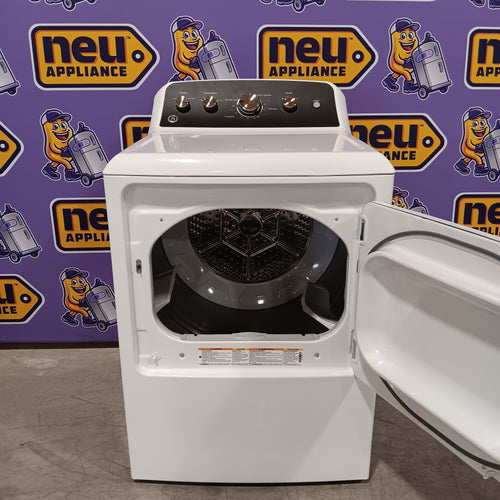 GE 7.2 cu. ft. Capacity Electric Dryer with Up To 120 ft. Venting and Extended Tumble 31134SD193 - GTD48EASWWB - Scratch & Dent (Minor)