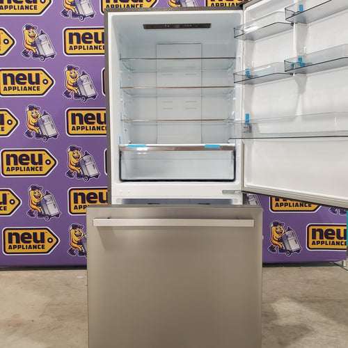 Hisense 17.2 cu. ft. Fingerprint-Resistant Stainless Steel Refrigerator with  LED Lighting, Metal Glide Doors, and Bottom Freezer HRB171N6ASE - Scratch and Dent (Minor)