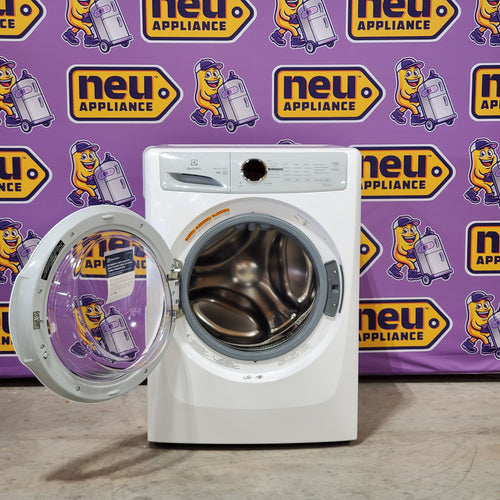 Pictures of Electrolux 300 Series 4.4 Cu. Ft. Front Load Washer with LuxCare® Wash System - Scratch & Dent (Minor) - Neu Appliance Outlet - Discount Appliance Outlet in Austin, Tx