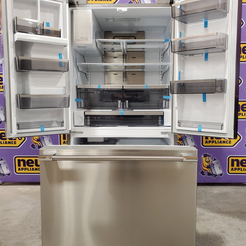 Frigidaire Professional 28 Cu. Ft. Standard-Depth French Door Refrigerator in Stainless Steel 3SD657 - PRFS2883AF - Scratch & Dent (Minor)
