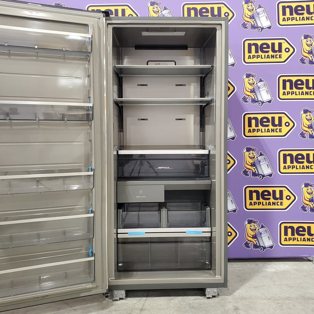 Pictures of Electrolux 19 Cu. Ft. Single-Door Refrigerator EI33AR80WS - Open Box and Electrolux 19 Cu. Ft. Single-Door Freezer EI33AF80WS - Open Box - Neu Appliance Outlet - Discount Appliance Outlet in Austin, Tx