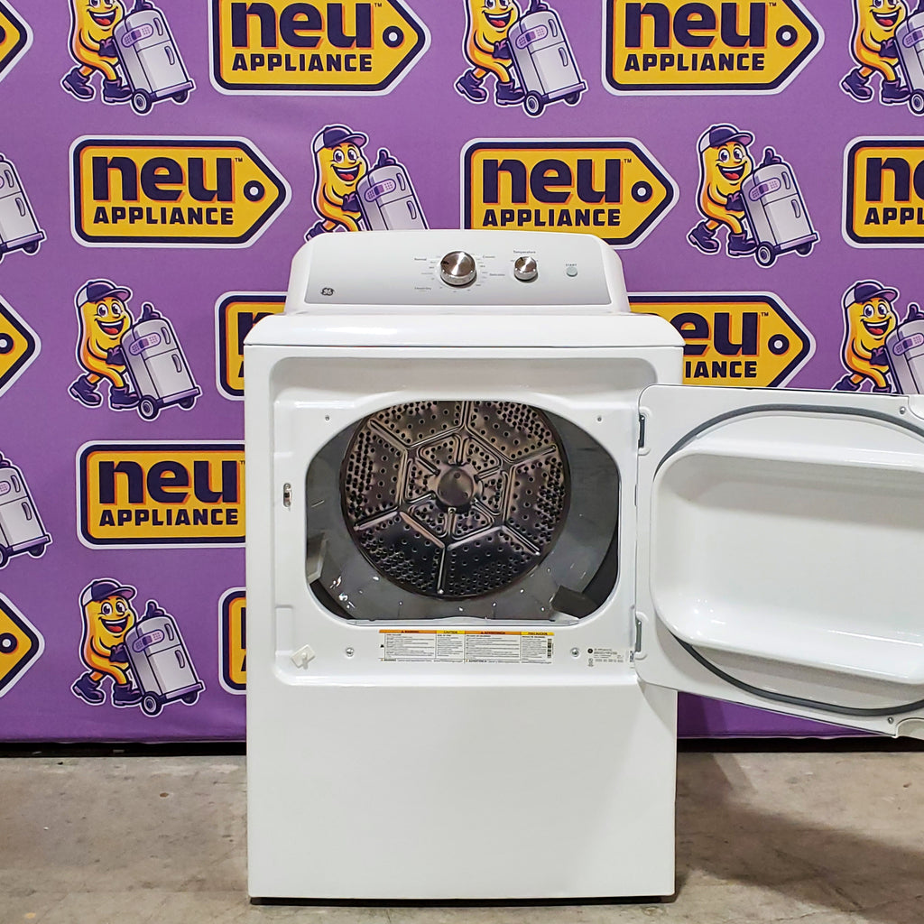 Pictures of GE White Electric 7.2 Cu. Ft. Capacity Dryer with Up to 120 Ft. Venting and Reversible Door 1CR04122 - GTD38EASWWS - Certified Refurbished - Neu Appliance Outlet - Discount Appliance Outlet in Austin, Tx