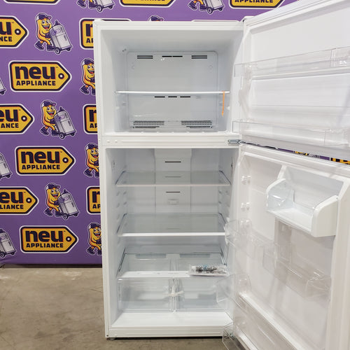 Vissani 18.1 cu. ft. Top Freezer Refrigerator with Adjustable Glass Shelving in White, Garage Ready 25139SD776 - MDTF18WHR5 - Scratch & Dent (Moderate)