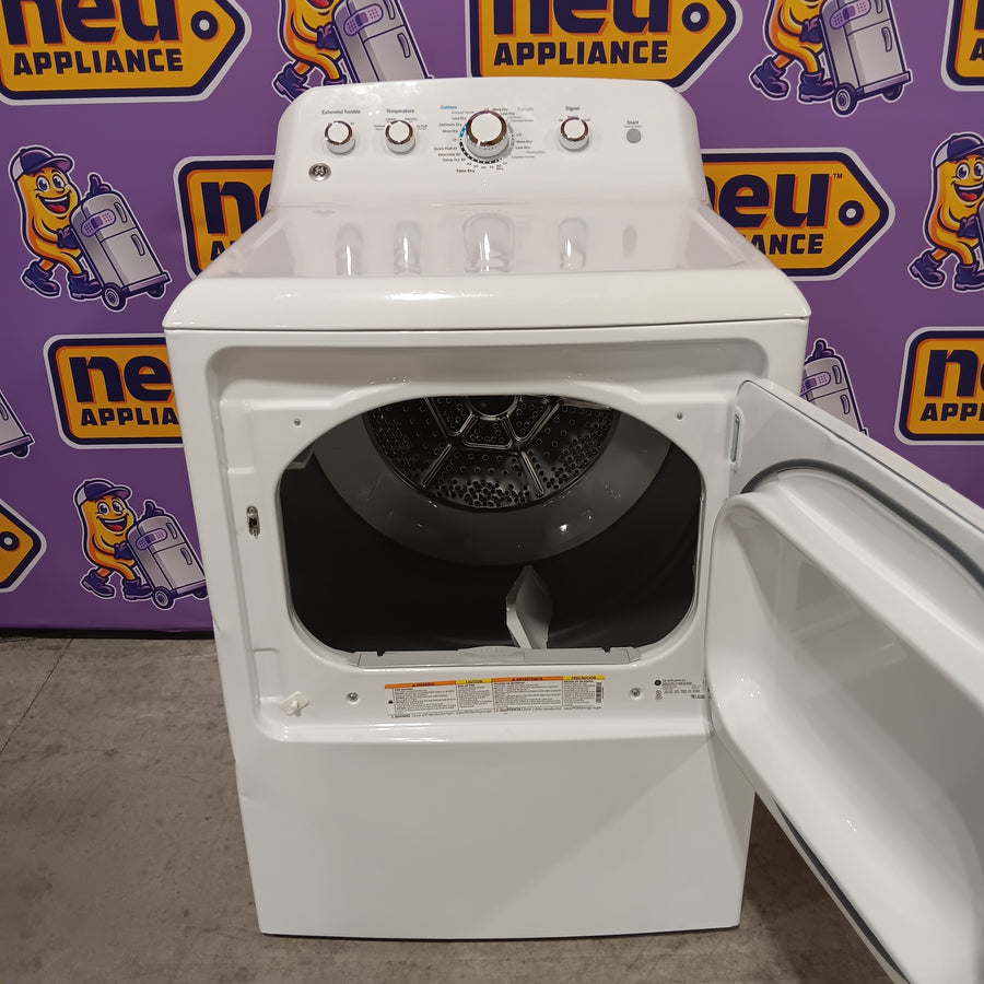 GE White Top Load 4.0 Cu. Ft. Capacity Washer with Stainless Steel Wash Basket GTW325ASWWW - New in Box and GE White Electric 6.2 Cu. Ft. Capacity Dryer with Shallow Depth and Up to 120 Ft. Venting Capability 16279 - GTX33EASKWW - Certified Refurbished