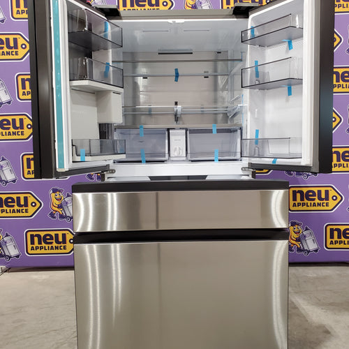 Pictures of Samsung 29 cu. ft. Bespoke 4-Door French Door Refrigerator with Beverage Center™ in Stainless Steel 4SD406 - RF29BB8600QL - Scratch & Dent (Minor) - Neu Appliance Outlet - Discount Appliance Outlet in Austin, Tx