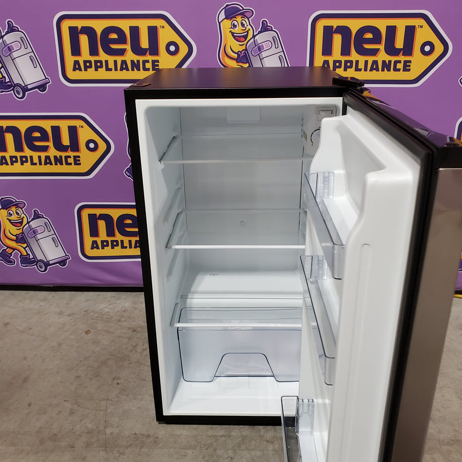 Vissani 3.2 cu. ft. Mini Refrigerator in Stainless Steel, ENERGY STAR HVAR32SE - Scratch 7 Dent (Major)