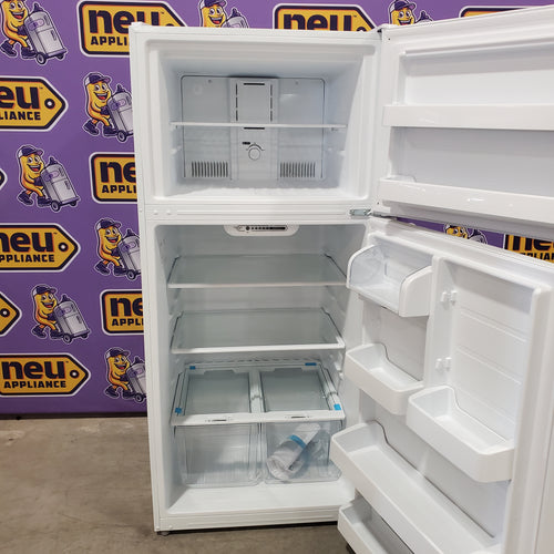 Vissani 18.1 cu. ft. Top Freezer Refrigerator with Adjustable Glass Shelving in White, Garage Ready 25136CR628 - MDTF18WHR5 - Certified Refurbished