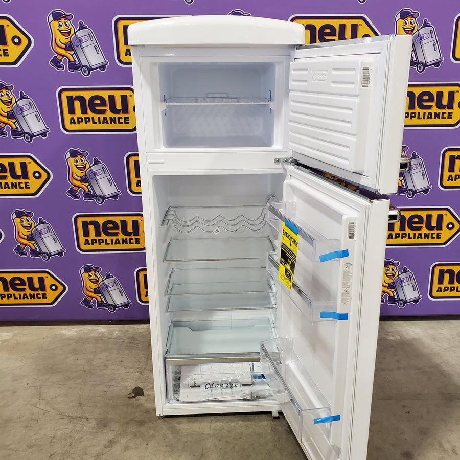 UNIQUE Classic 7.5-cu ft Counter-Depth 22-in Wide Top-Freezer Refrigerator ( Marshmallow White ) Garage Ready ENERGY STAR Certified 25137SD695 - UNQ-FR7CT W AC - Scratch & Dent (Minor)