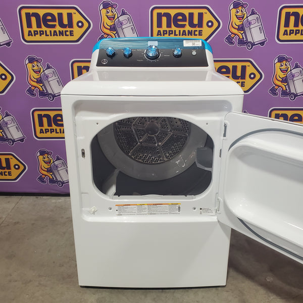GE 7.2 cu. ft. Capacity Electric Dryer with Up To 120 ft. Venting and Extended Tumble GE9903 - GTD48EASWWB - New in Box