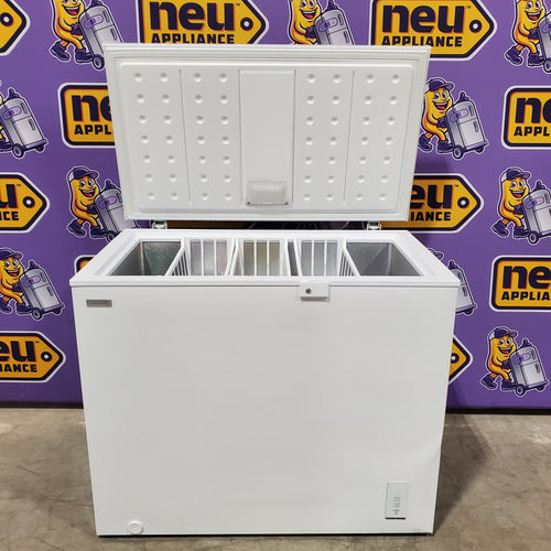 Vissani 8.8 cu. ft. Manual Defrost Convertible Garage Ready Chest Freezer in White, Powered by Hubspace 251310SD878 - MDCF9WH - Scratch & Dent (Minor)