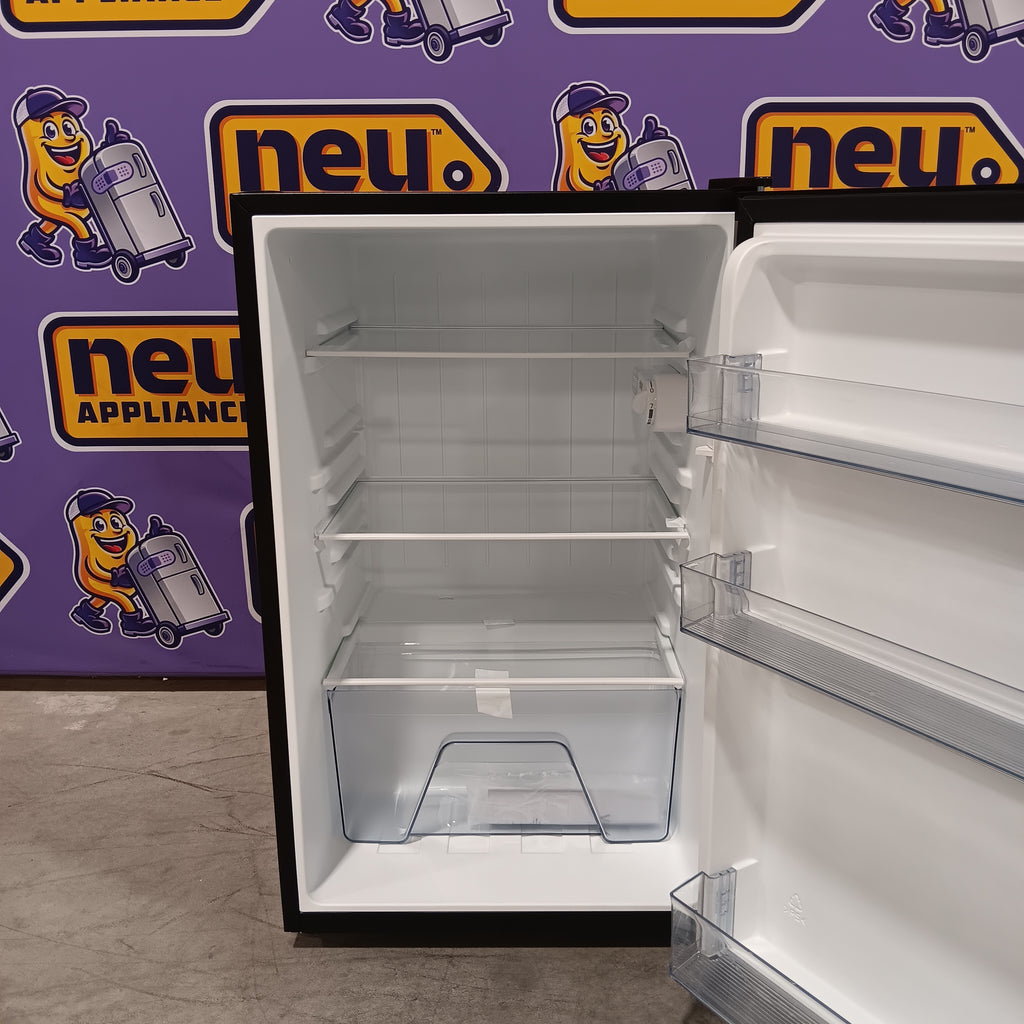 Pictures of Vissani 4.3 cu. ft. Mini Refrigerator in Stainless Steel, ENERGY STAR SA301 - HVAR43GSE - Scratch & Dent (Minor) - Neu Appliance Outlet - Discount Appliance Outlet in Austin, Tx
