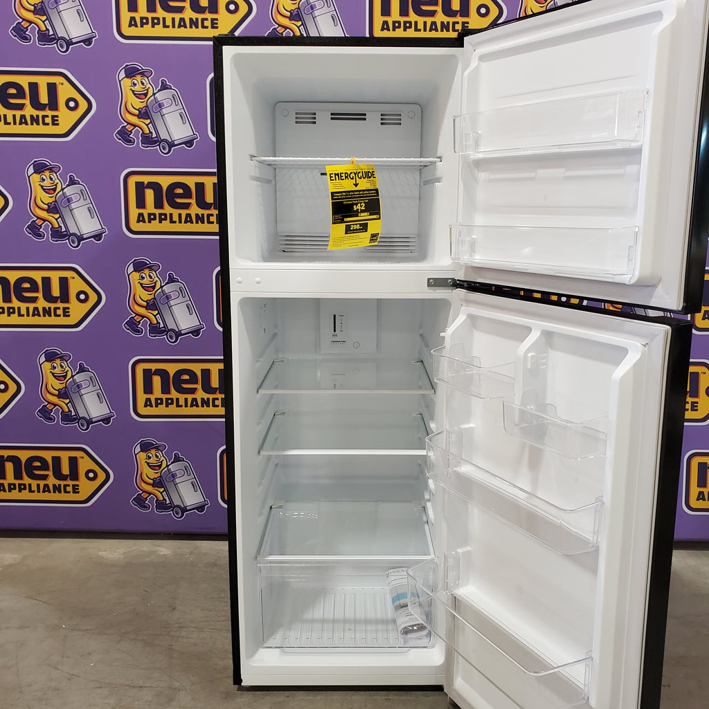 Vissani Black Top Freezer 10.1 Cu. Ft. Refrigerator with No Frost Design 25137SD741 - MDTF10BK - Scratch & Dent (Moderate)