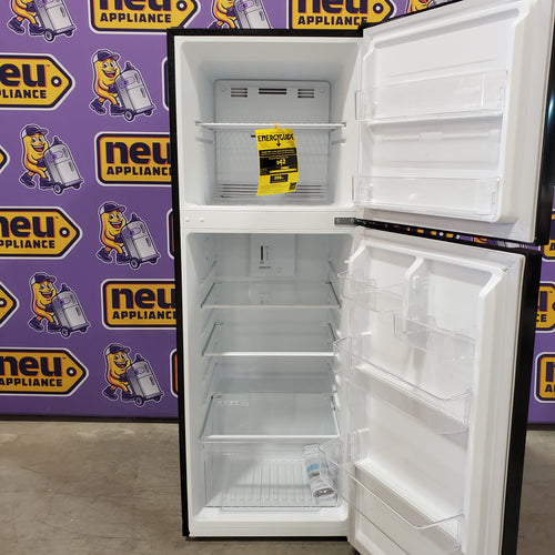 Vissani Black Top Freezer 10.1 Cu. Ft. Refrigerator with No Frost Design 25137SD741 - MDTF10BK - Scratch & Dent (Moderate)