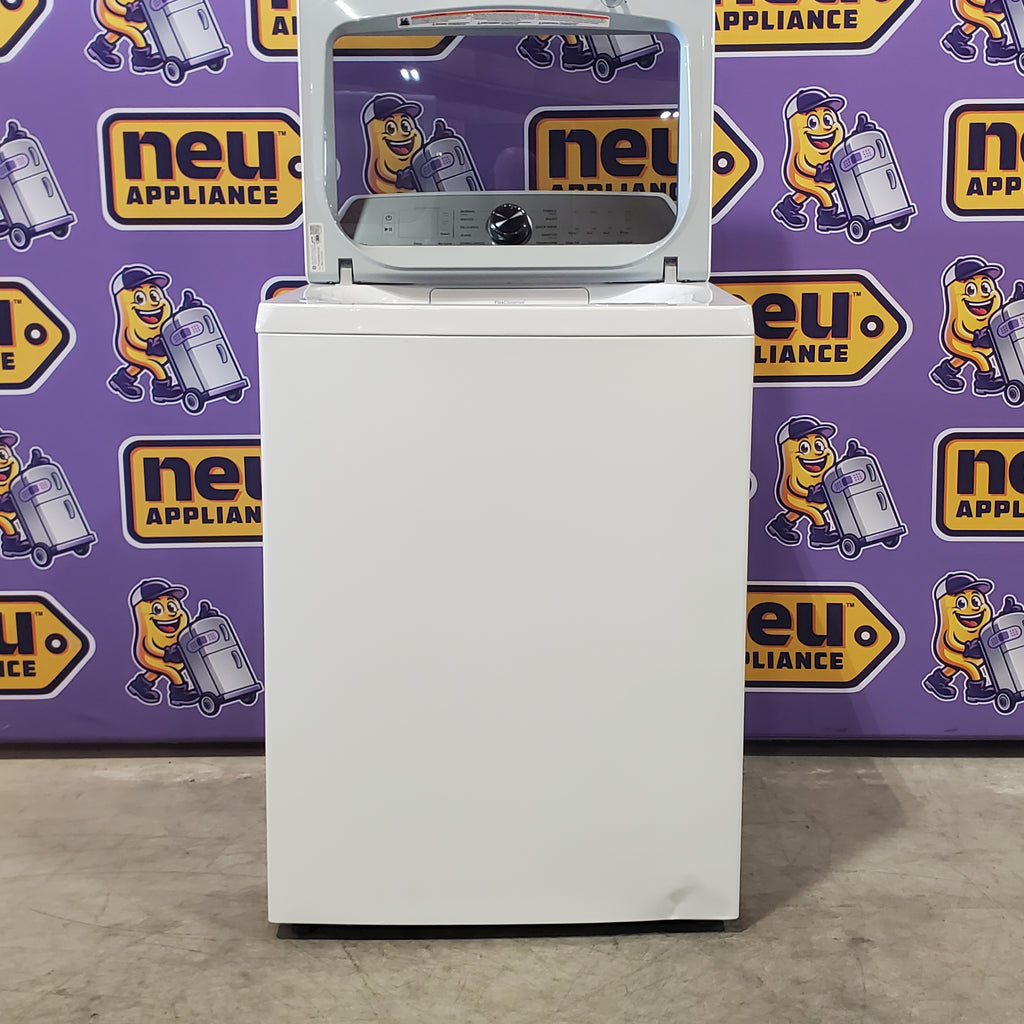 GE Profile 5.0 cu. ft. High-Efficiency Smart Top Load Washer in White with Microban Technology PTW600BSRWS - Scratch & Dent (Minor) and GE Profile 7.4 cu. ft. Capacity Electric Dryer with Sanitize Cycle and Sensor Dry 16052 - PTD60EBSRWS - New in Box