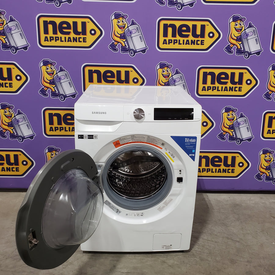 Samsung 24 in. 2.5 cu. ft. Compact Front Load Washer in White with AI Smart Dial and Super Speed Wash 251313SD1072 - WW25B6900AW - Scratch & Dent (Major)