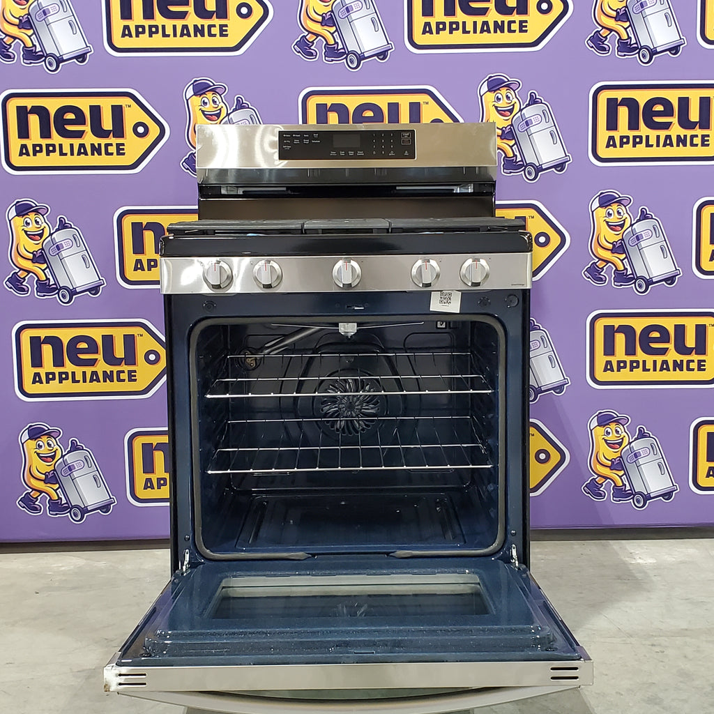 Pictures of Samsung Stainless Steel Smart Freestanding Gas 6.0 Cu. Ft. Range with No Preheat Are Fry and Convection NX60A6511SS - Open Box - Neu Appliance Outlet - Discount Appliance Outlet in Austin, Tx