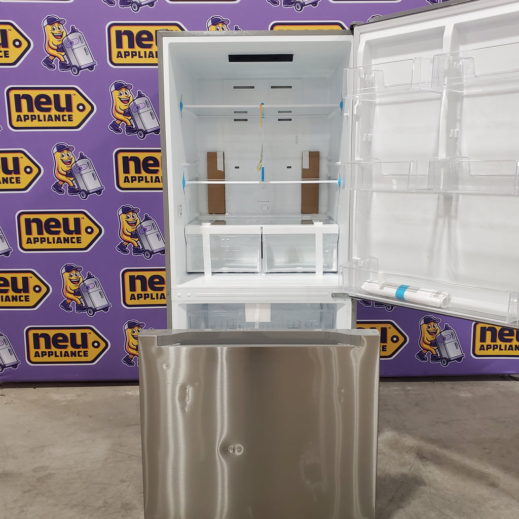 Vissani 18.7 cu. ft. Bottom Freezer Refrigerator in Stainless Steel 25SD112 - MDBF18SS - Scratch & Dent (Moderate)