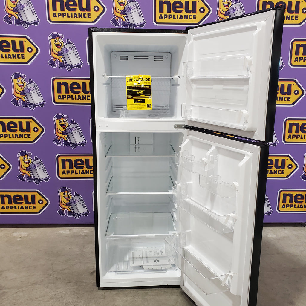 Pictures of Vissani Black Top Freezer 10.1 Cu. Ft. Refrigerator with No Frost Design 25SA245 - MDTF10BK - Scratch and Dent (Moderate) - Neu Appliance Outlet - Discount Appliance Outlet in Austin, Tx