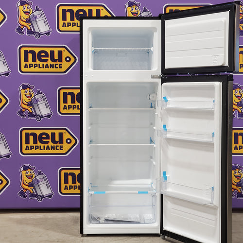 Pictures of Vissani 7.1 cu. ft. Top Freezer Refrigerator with Adjustable Shelf in Stainless Steel MDFF7SS - Scratch & Dent (Minor) - Neu Appliance Outlet - Discount Appliance Outlet in Austin, Tx
