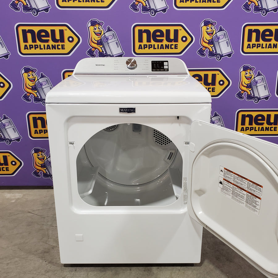 Maytag Top Load 4.8 cu ft Washer with Deep Fill and Slow-Close Glass Lid MVW6200KW - Scratch & Dent (Moderate) and Maytag 7.0 cu ft Gas Dryer with Moisture Sensing and Quick Dry Cycle 16175 - MED6200KW - Scratch & Dent (Minor)