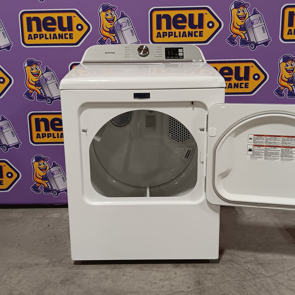 Pictures of Maytag Top Load 4.8 cu ft Washer with Deep Fill and Slow-Close Glass Lid MVW6200KW - Scratch & Dent (Minor) and Maytag 7.0 cu ft Electric Dryer with Moisture Sensing and Quick Dry Cycle 16170 - MED6200KW - Scratch & Dent (Minor) - Neu Appliance Outlet - Discount Appliance Outlet in Austin, Tx