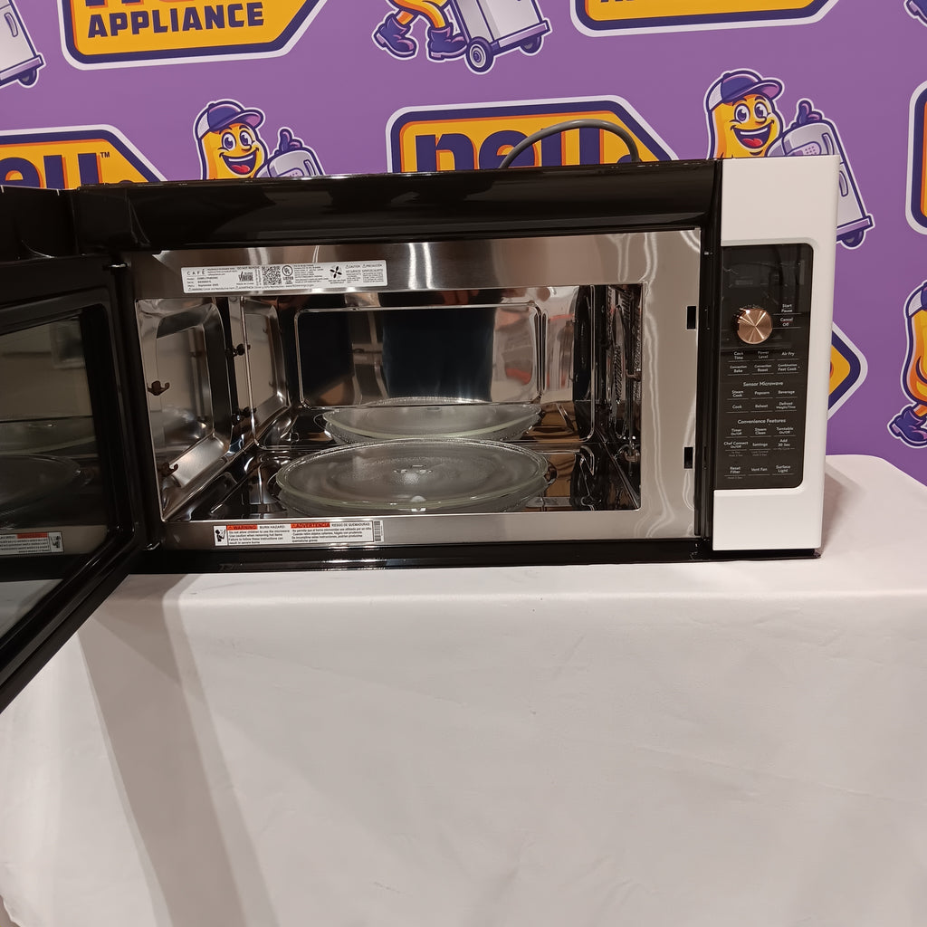 CAFÉ™ 1.7 Cu. Ft. Convection Over-the-Range Microwave Oven 25SA190 - CVM517P4RW2 - New in Box