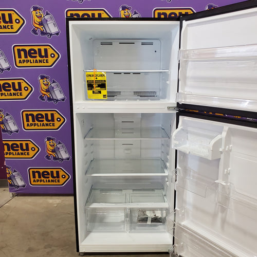 Vissani 18.1 cu. ft. Top Freezer Refrigerator in Fingerprint Resistant Stainless Steel Look, Garage Ready 25138SD761 - MDTF18SSR5 - Scratch & Dent (Major)